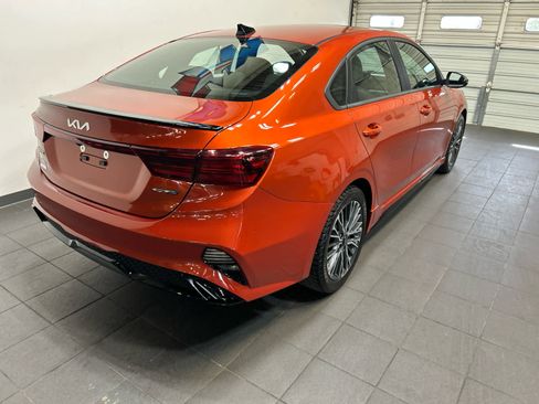 Used 2023 Kia Forte GT-Line w/ GT-Line Premium Package FWD image 3