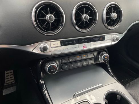Used 2019 Kia Stinger GT2 RWD image 17