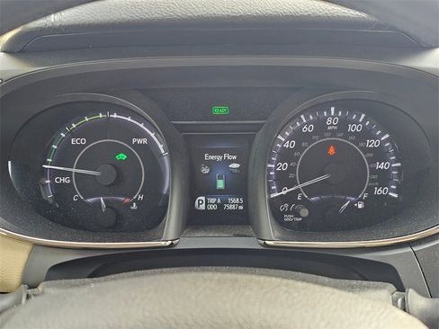 Used 2016 Toyota Avalon Limited image 30