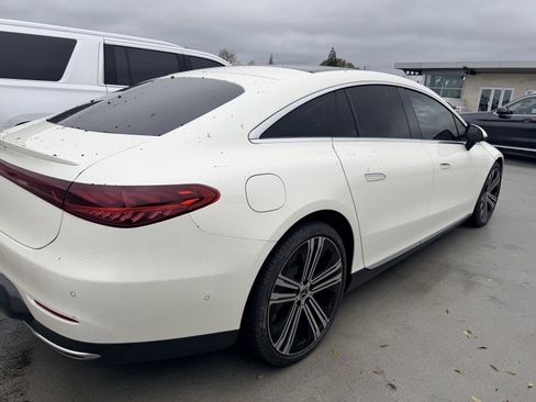 Used 2022 Mercedes-Benz EQS 450+ Sedan image 3