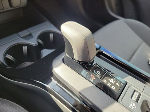 Used 2024 Toyota Prius LE image 28