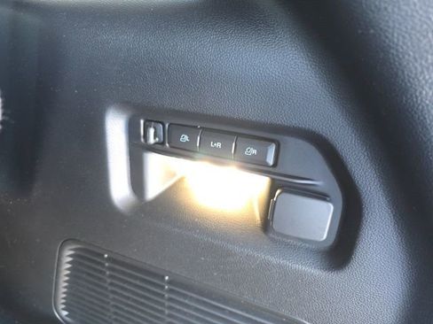 Used 2024 Ford Explorer ST w/ Equipment Group 401A image 18