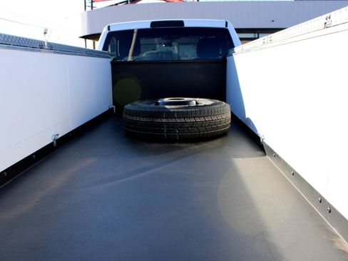 Used 2024 RAM 3500 Tradesman image 8