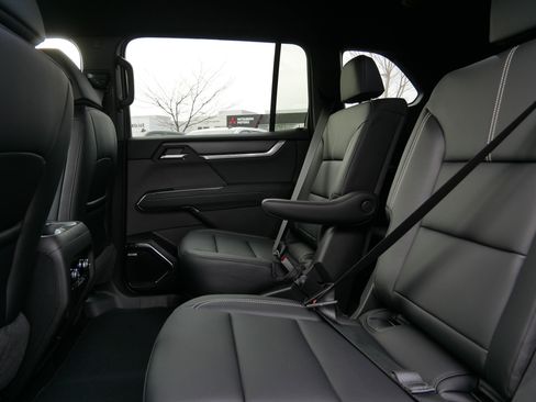 New 2026 GMC Acadia Elevation w/ Elevation Premium Package AWD/4WD image 5