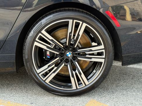 Used 2025 BMW 760i xDrive image 19