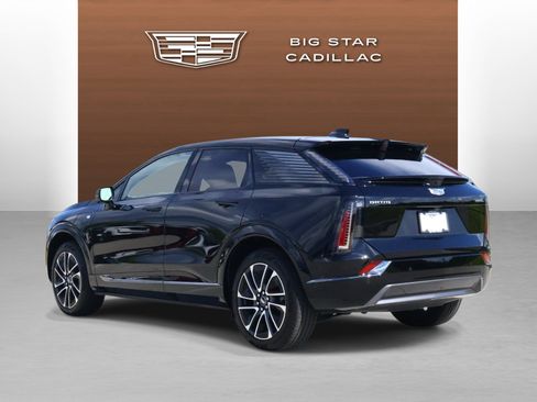 Certified 2025 Cadillac Optiq Sport 1 AWD/4WD image 3