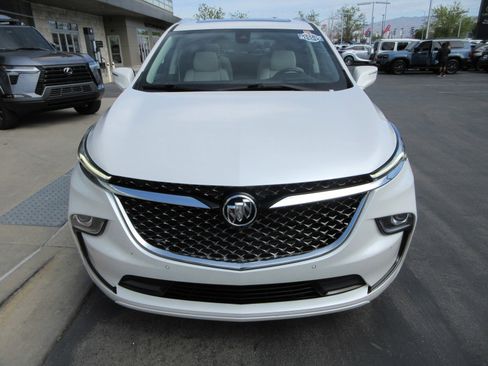 Used 2023 Buick Enclave Avenir w/ Trailering Package, 5000 lbs. AWD/4WD image 16
