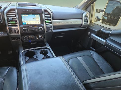 Used 2019 Ford F250 Platinum AWD/4WD image 12