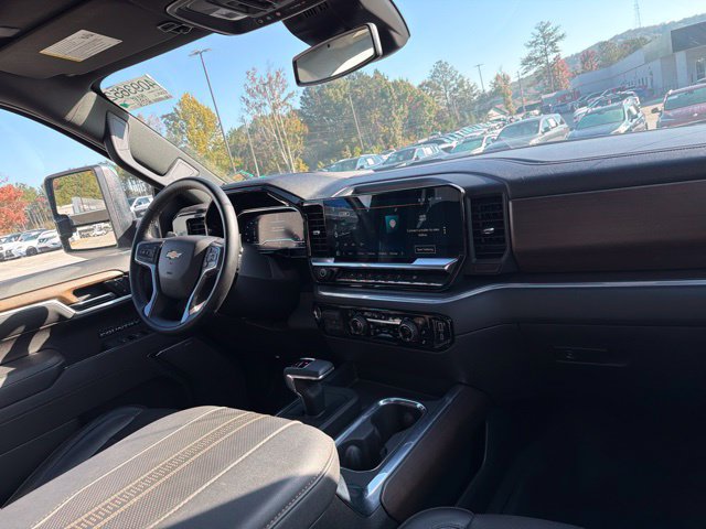 Used 2025 Chevrolet Silverado 1500 High Country w/ High Country Premium Package AWD/4WD image 22