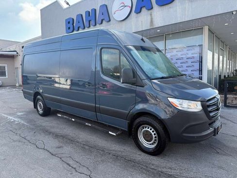 Used 2019 Mercedes-Benz Sprinter 170 image 3