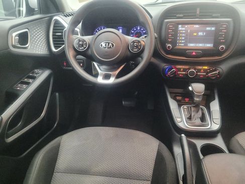 Used 2020 Kia Soul LX FWD image 22