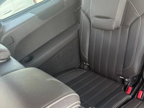 Used 2019 Mercedes-Benz GLS 450 4MATIC image 23