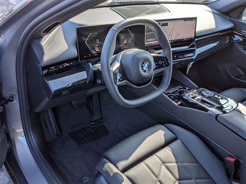 New 2026 BMW 530i image 9