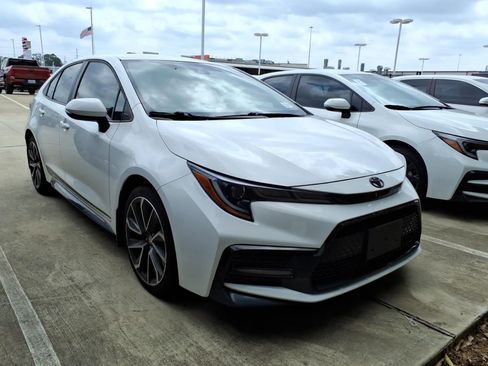 Used 2022 Toyota Corolla SE FWD image 1