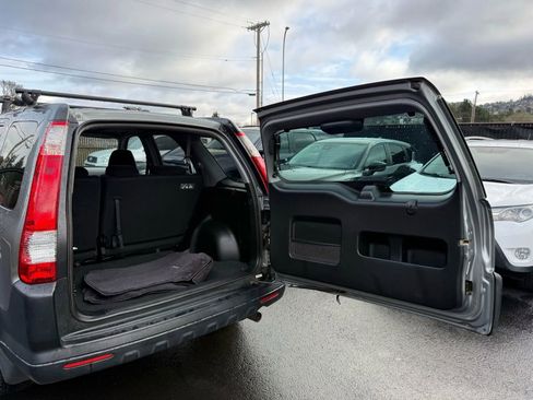 Used 2006 Honda CR-V EX image 11