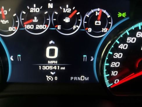 Used 2016 Chevrolet Suburban LTZ image 6