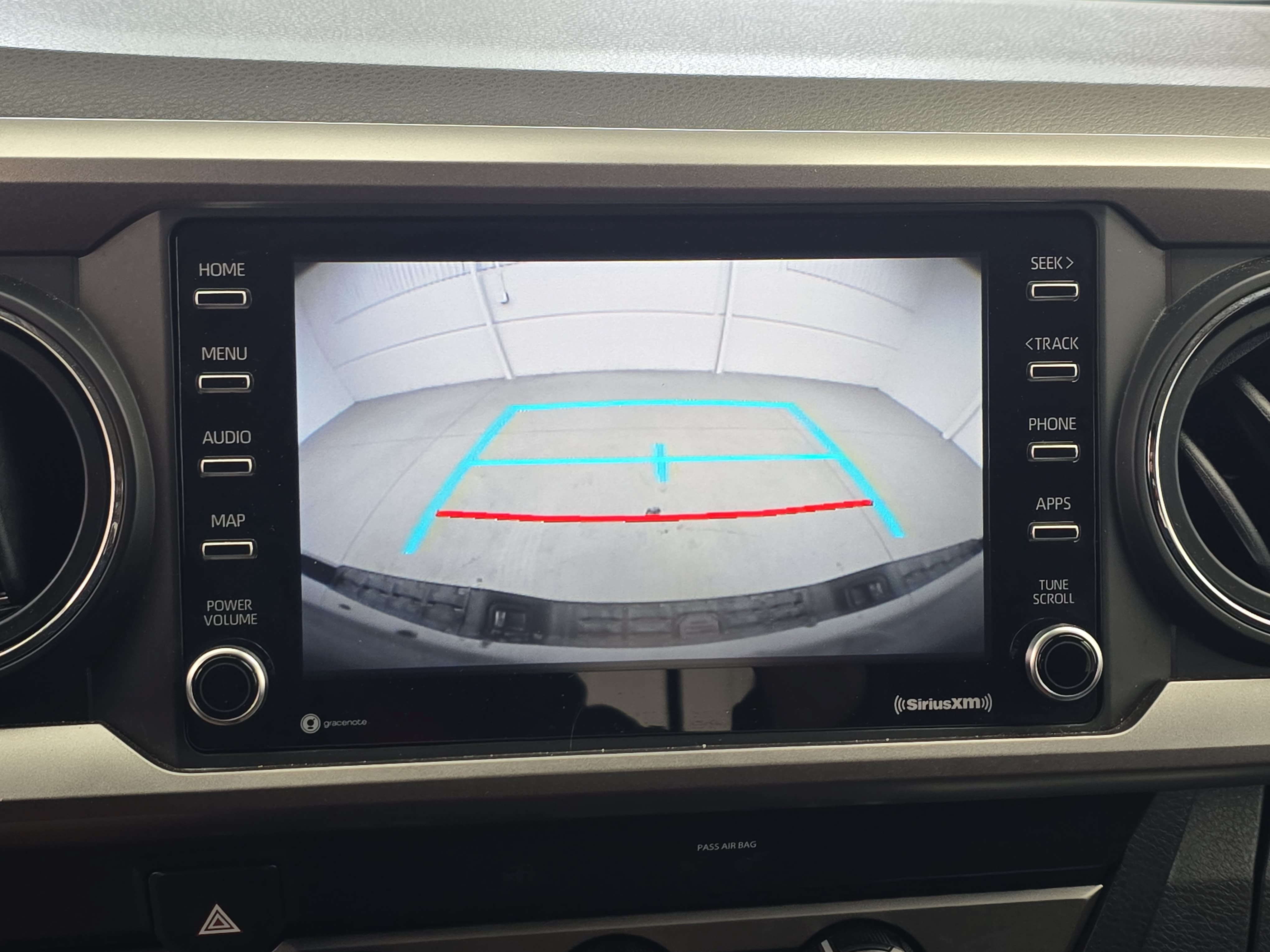 Used 2020 Toyota Tacoma SR5 RWD image 21