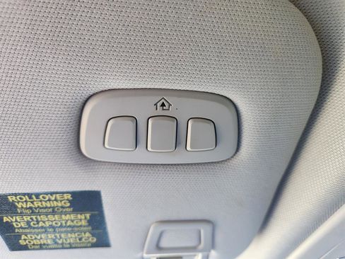 Used 2021 Lincoln Corsair AWD image 40