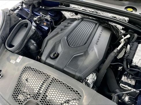 Used 2023 Porsche Macan image 42