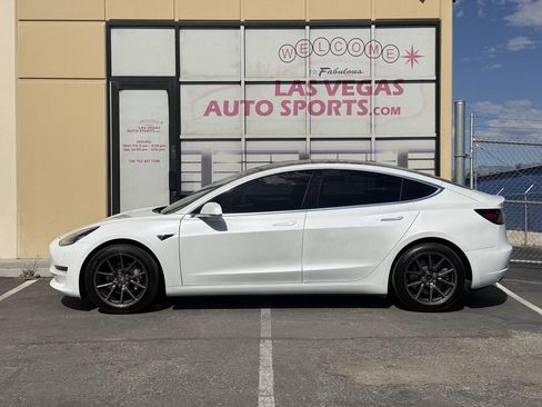 Used 2020 Tesla Model 3 Standard Range Plus RWD image 5