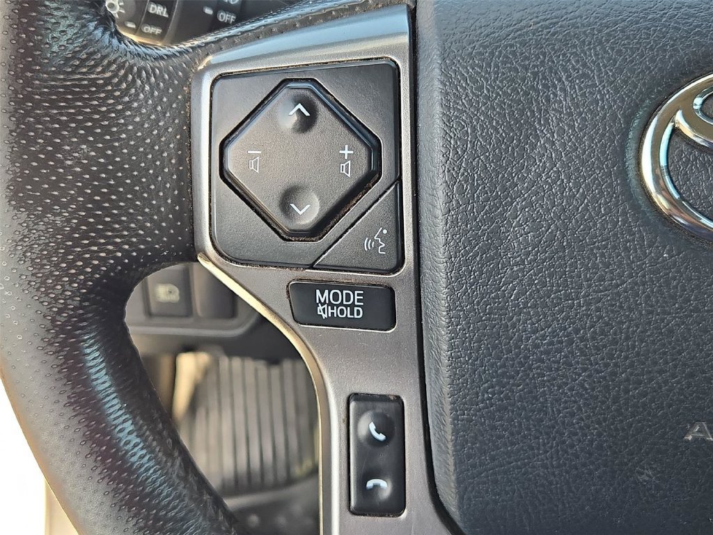 Used 2019 Toyota Tacoma SR5 RWD image 34