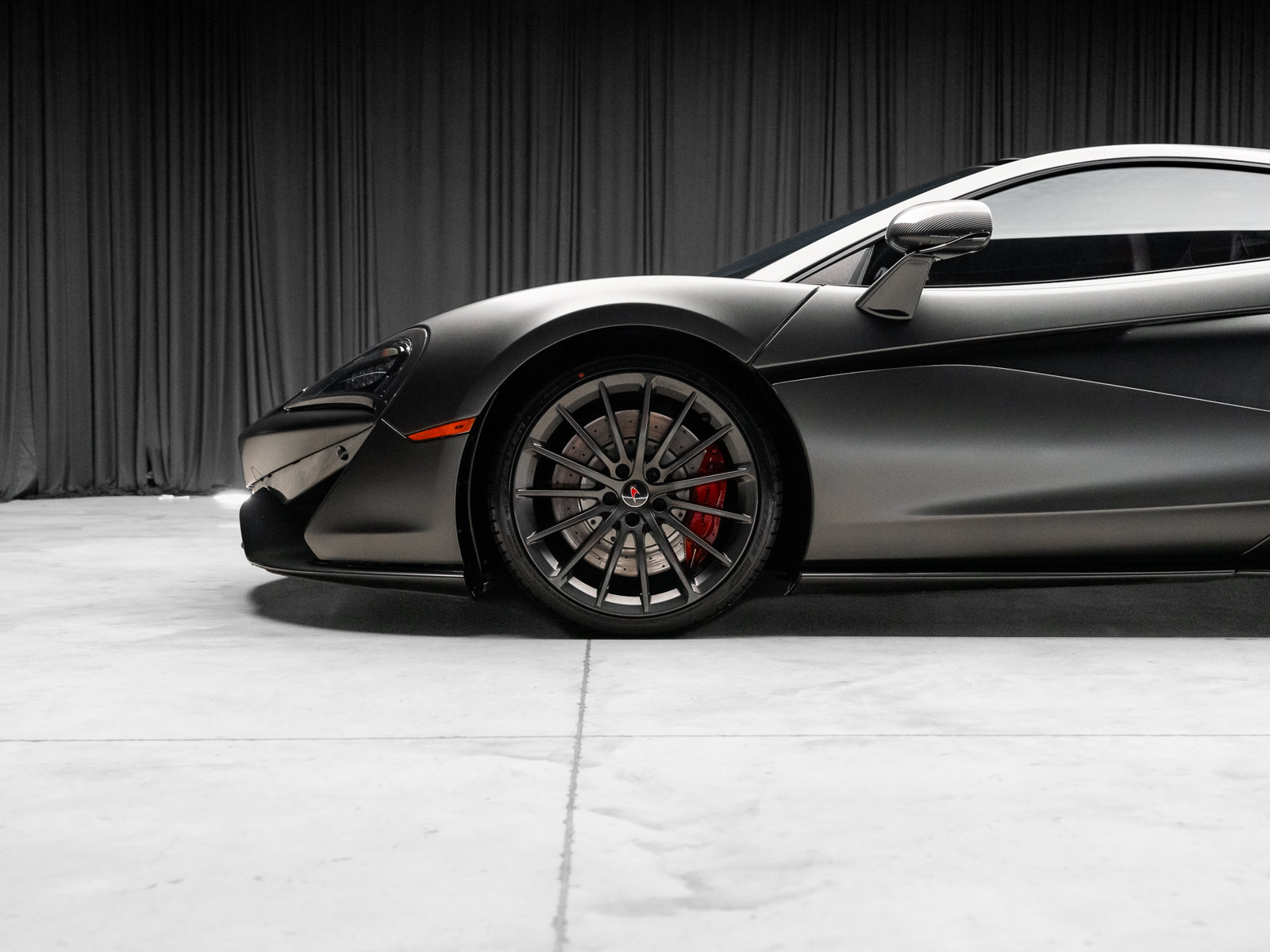Used 2017 McLaren 570S RWD image 27