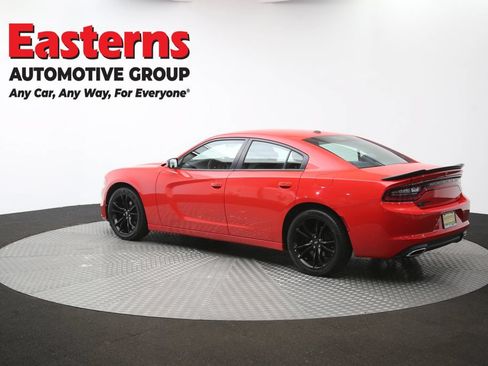 Used 2018 Dodge Charger SXT w/ Blacktop Package RWD image 62