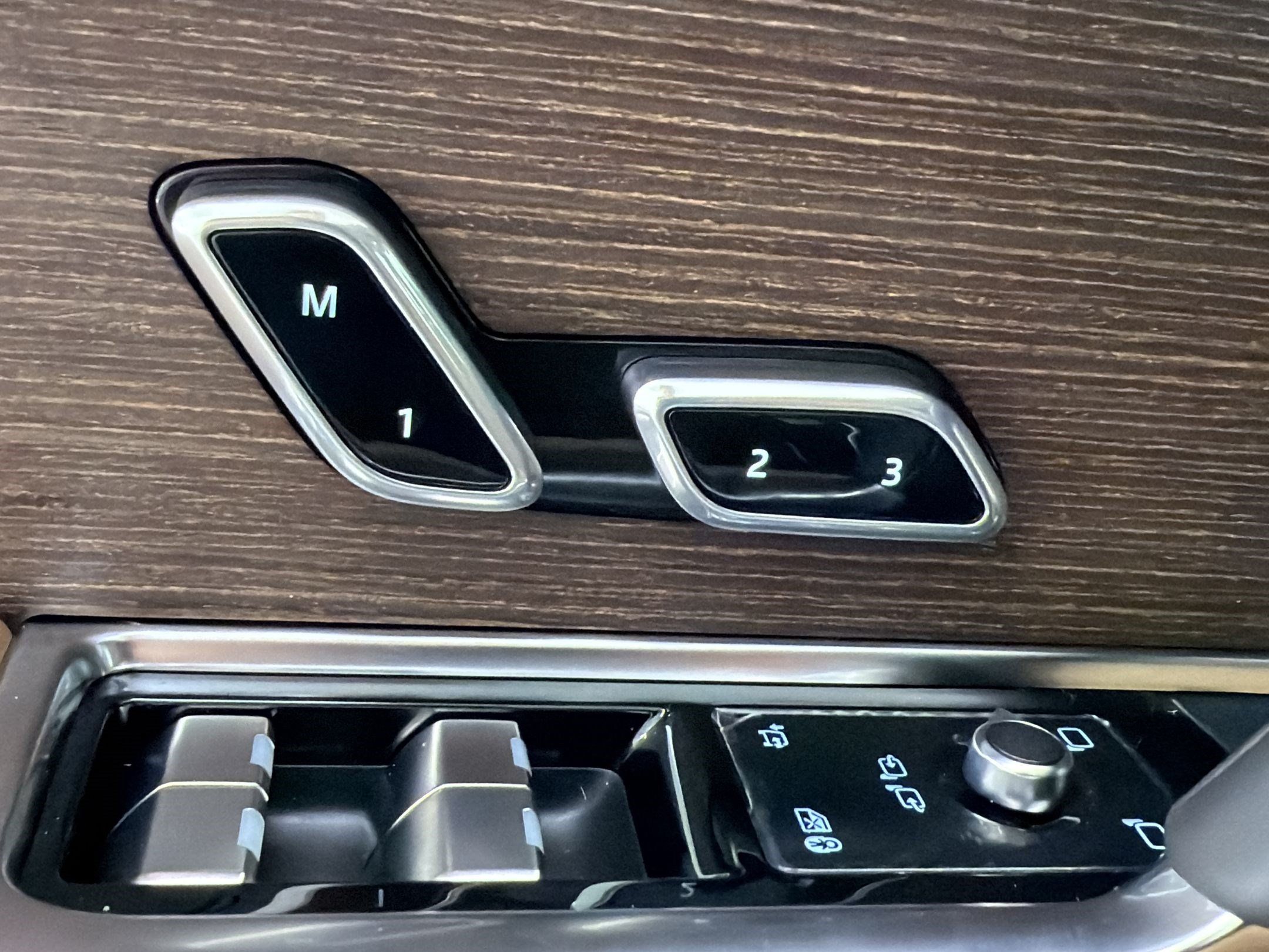 New 2026 Land Rover Range Rover SE AWD/4WD image 19