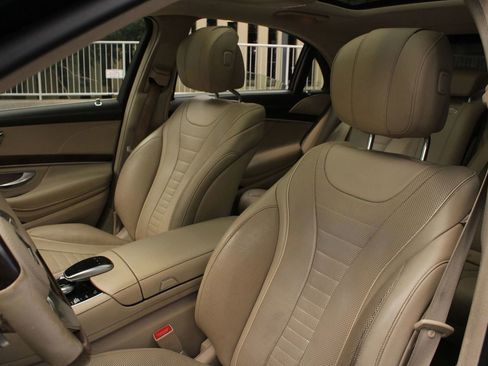 Used 2019 Mercedes-Benz S 560 4MATIC Sedan w/ Premium Package image 14