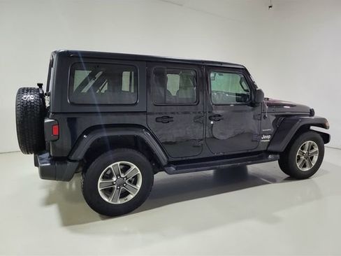 Used 2021 Jeep Wrangler Unlimited Sahara w/ Cold Weather Group image 22