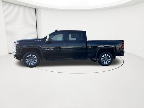 New 2026 Chevrolet Silverado 2500 Custom image 4
