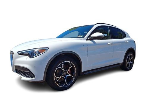 Used 2023 Alfa Romeo Stelvio Ti AWD/4WD image 3