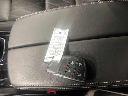 Certified 2023 Buick Envision Avenir AWD/4WD image 30