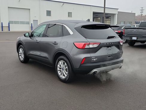 Certified 2022 Ford Escape SE w/ Convenience Package AWD/4WD image 3