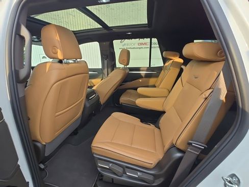 Certified 2025 Cadillac Escalade Premium Luxury w/ Touring Package AWD/4WD image 8