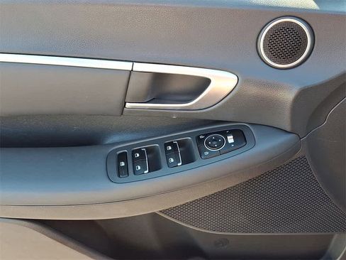 Used 2020 Hyundai Sonata SEL Plus image 10