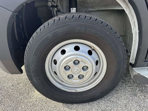 Used 2023 RAM ProMaster 2500 image 10