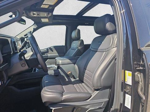 New 2026 Ford F250 Platinum w/ Tremor Off-Road Package AWD/4WD image 13