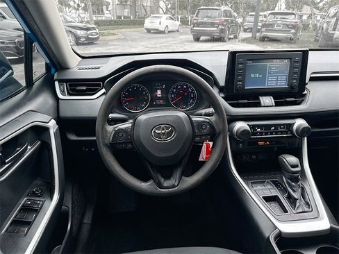 Used 2019 Toyota RAV4 LE image 21