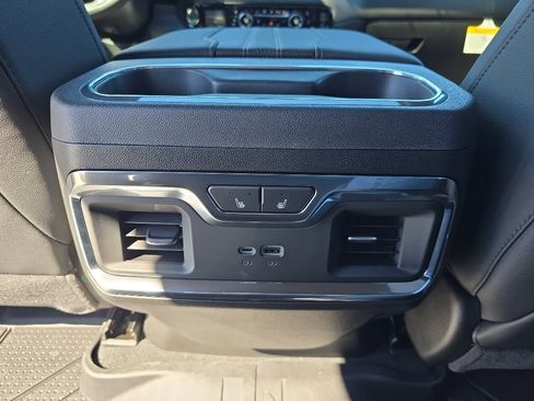 New 2026 Chevrolet Silverado 1500 High Country AWD/4WD image 22
