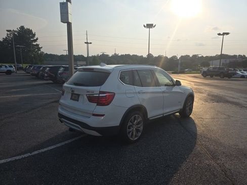 Used 2016 BMW X3 xDrive28i AWD/4WD image 3