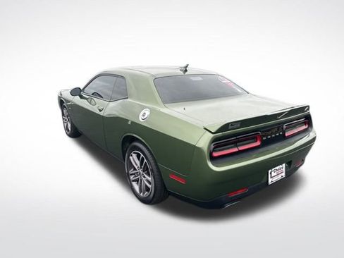 Used 2018 Dodge Challenger GT w/ Driver Convenience Group image 3