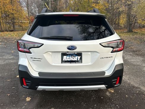 Certified 2022 Subaru Outback Limited image 26