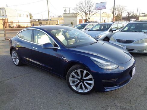 Used 2018 Tesla Model 3 RWD image 33
