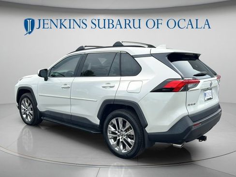 Used 2021 Toyota RAV4 XLE Premium FWD image 5