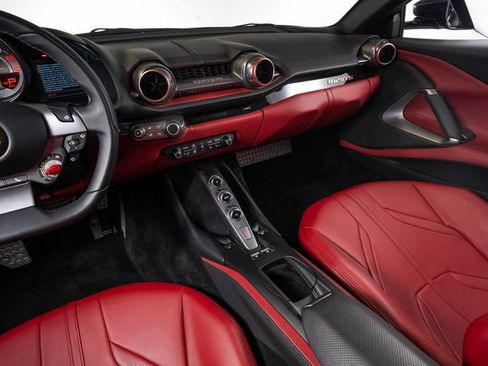 Used 2021 Ferrari 812 GTS RWD image 27