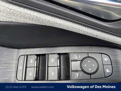 Used 2023 Nissan Rogue SV image 22