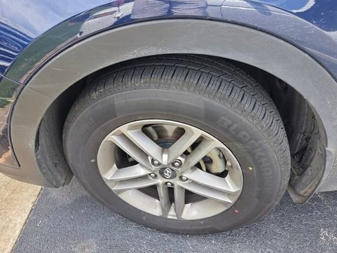 Used 2017 Hyundai Santa Fe Sport FWD image 8
