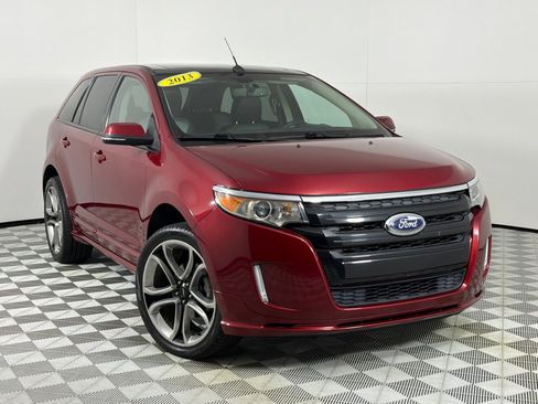 Used 2013 Ford Edge Sport w/ Driver Entry Pkg FWD image 2