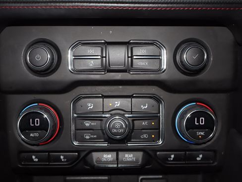 Used 2023 Chevrolet Tahoe RST w/ Luxury Package AWD/4WD image 29
